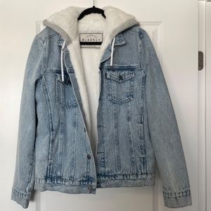 NWOT Blakely Hooded Light Denim Hooded Faux Fur Lined Jacket